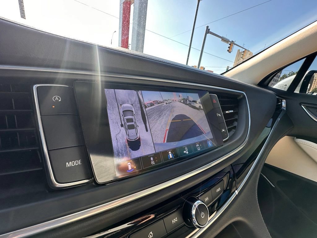 Used 2023 Buick Enclave Avenir w/ Avenir Technology Package FWD image 26