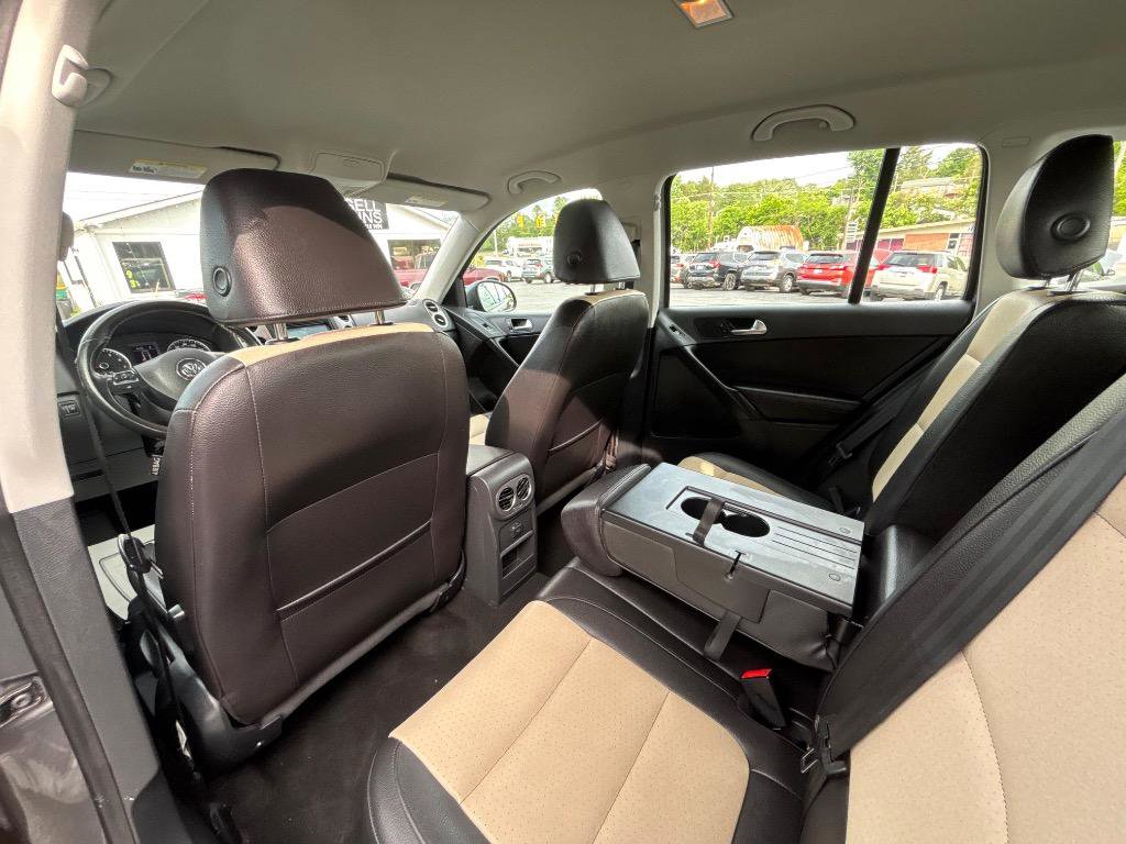 Used 2016 Volkswagen Tiguan S FWD image 24