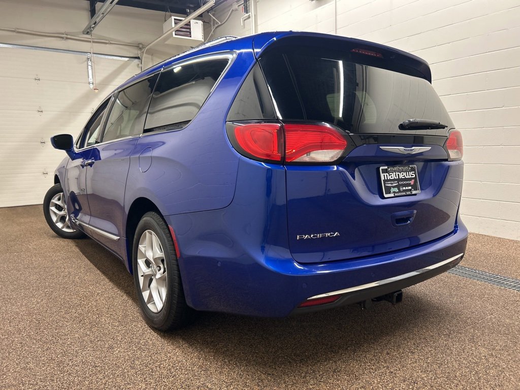 Used 2019 Chrysler Pacifica Touring-L Plus w/ Advanced Safetytec Group image 4
