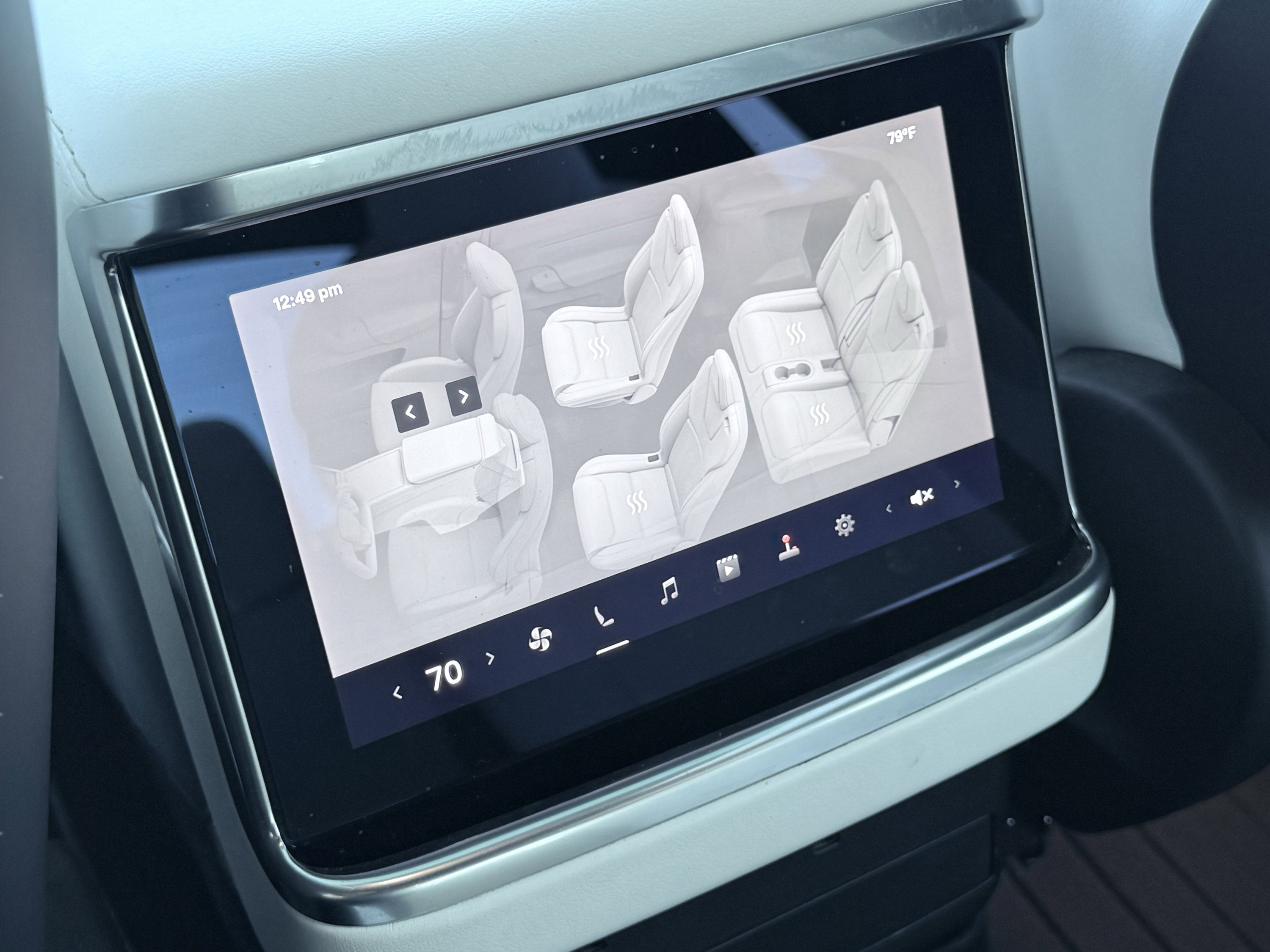 Used 2022 Tesla Model X image 52