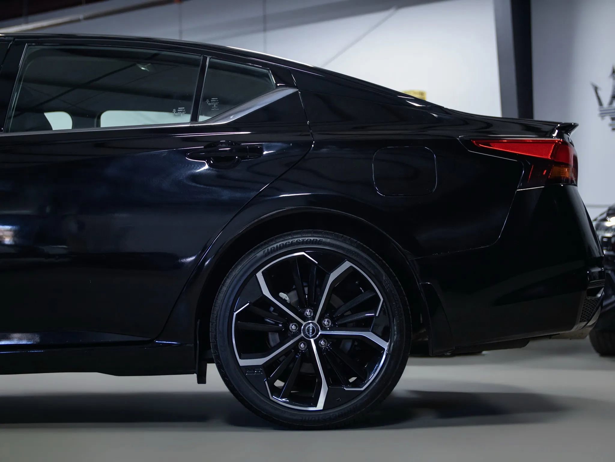 Used 2023 Nissan Altima 2.5 SR image 17