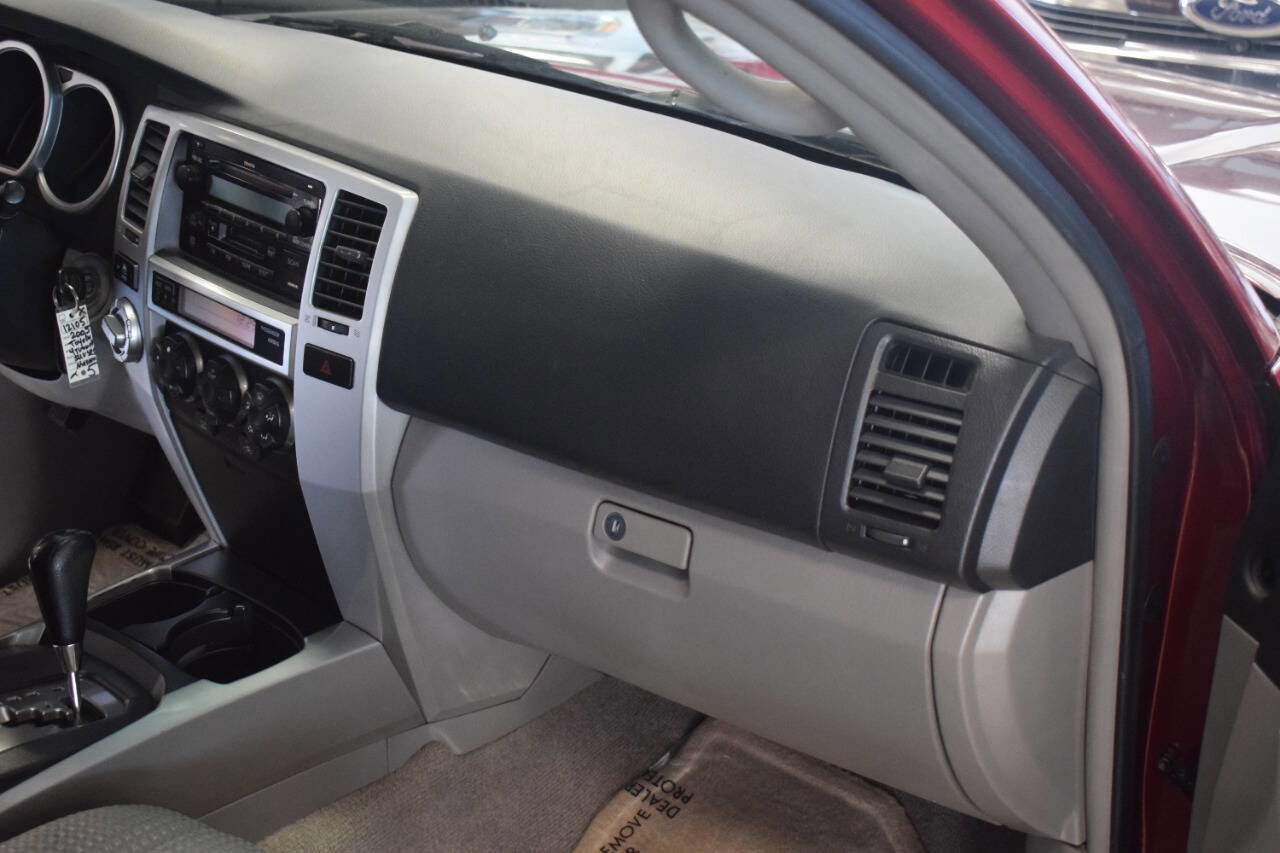 Used 2005 Toyota 4Runner SR5 image 40