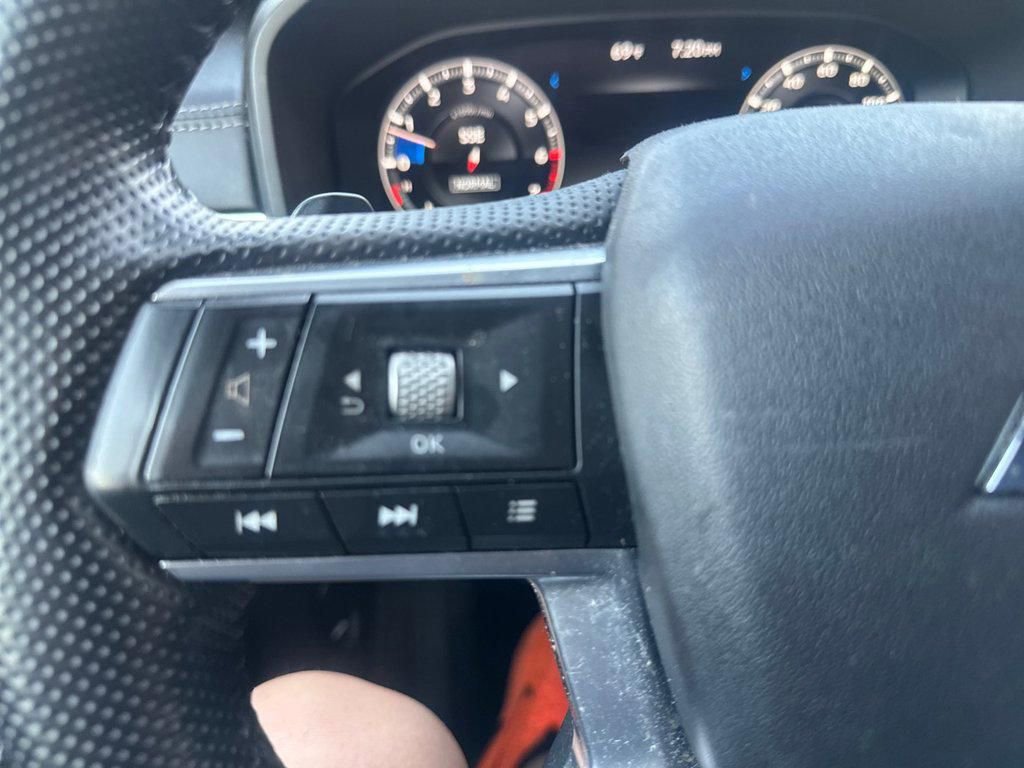 Used 2022 Mitsubishi Outlander SE AWD/4WD image 42