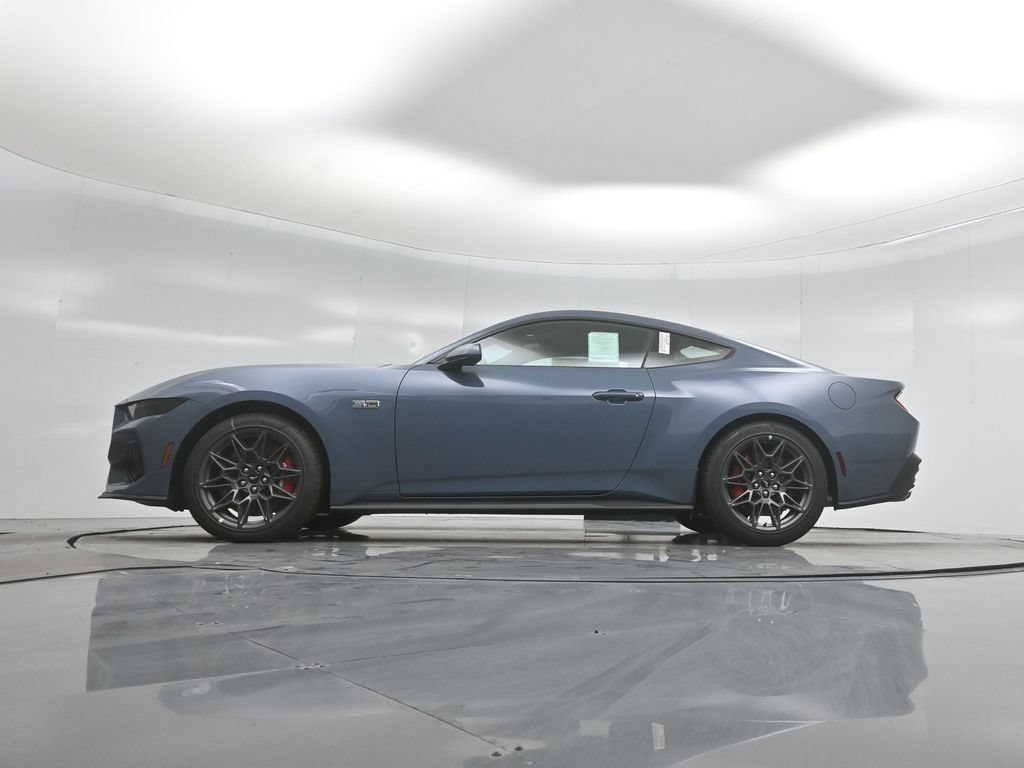 New 2026 Ford Mustang GT Premium w/ GT Performance Package RWD image 7