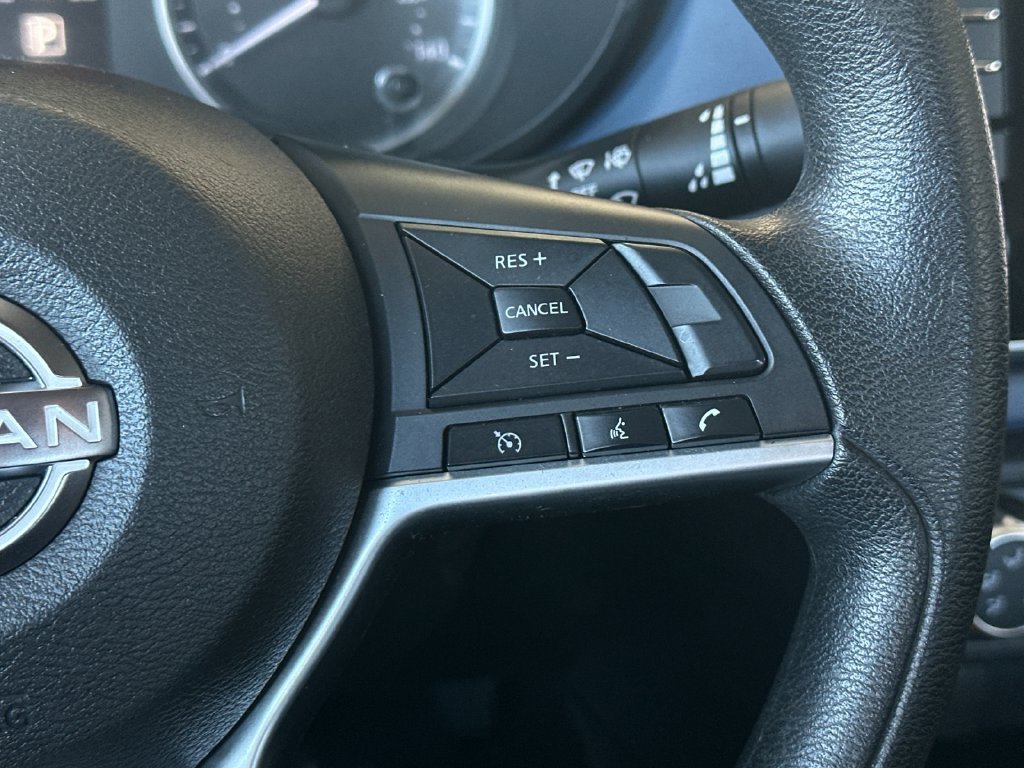 Used 2023 Nissan Versa SV FWD image 23