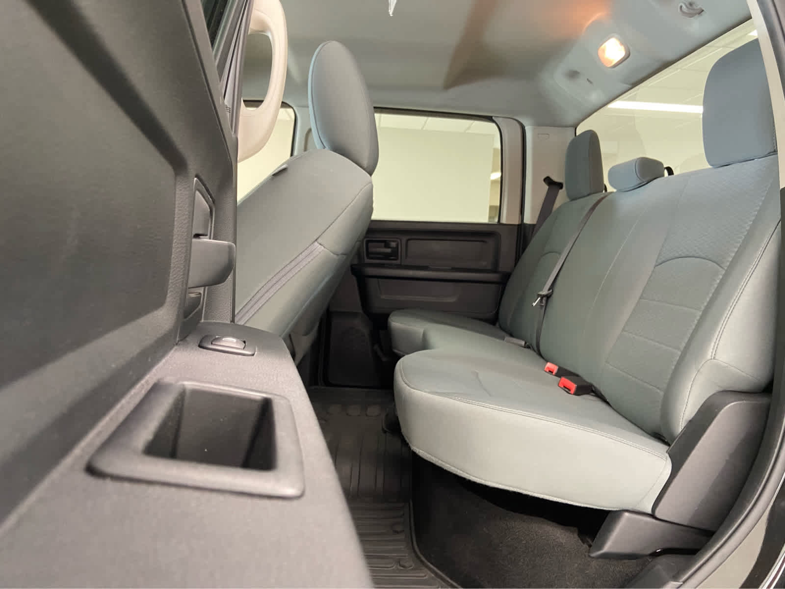 Used 2017 RAM 2500 Tradesman w/ Chrome Appearance Group image 14