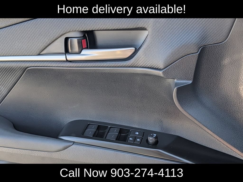 Used 2026 Toyota Camry SE FWD image 24