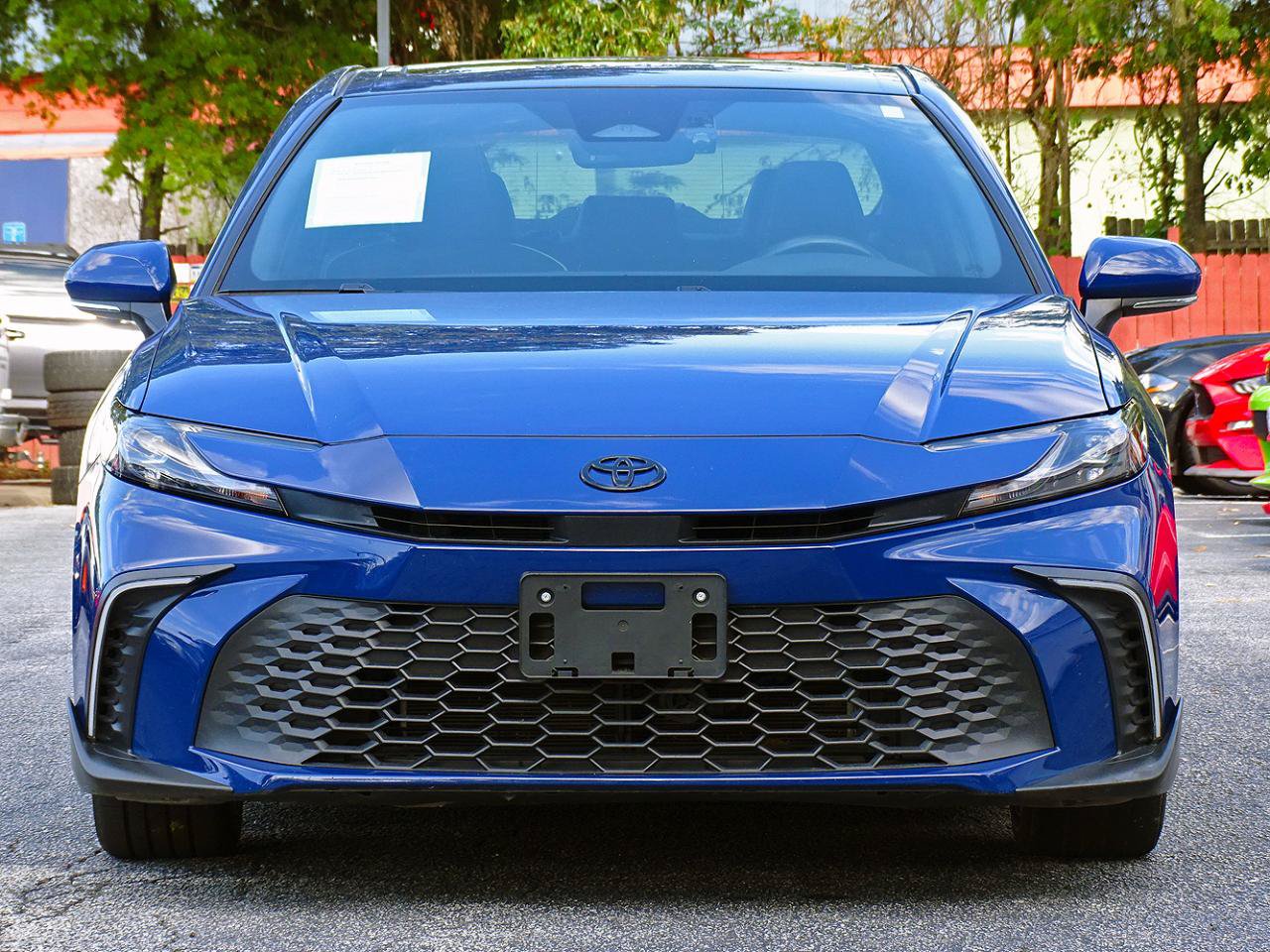 Used 2025 Toyota Camry SE w/ Convenience Package FWD image 7