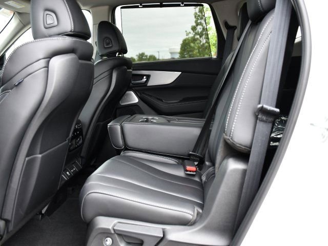 Certified 2026 Acura MDX FWD w/ Technology Package image 15