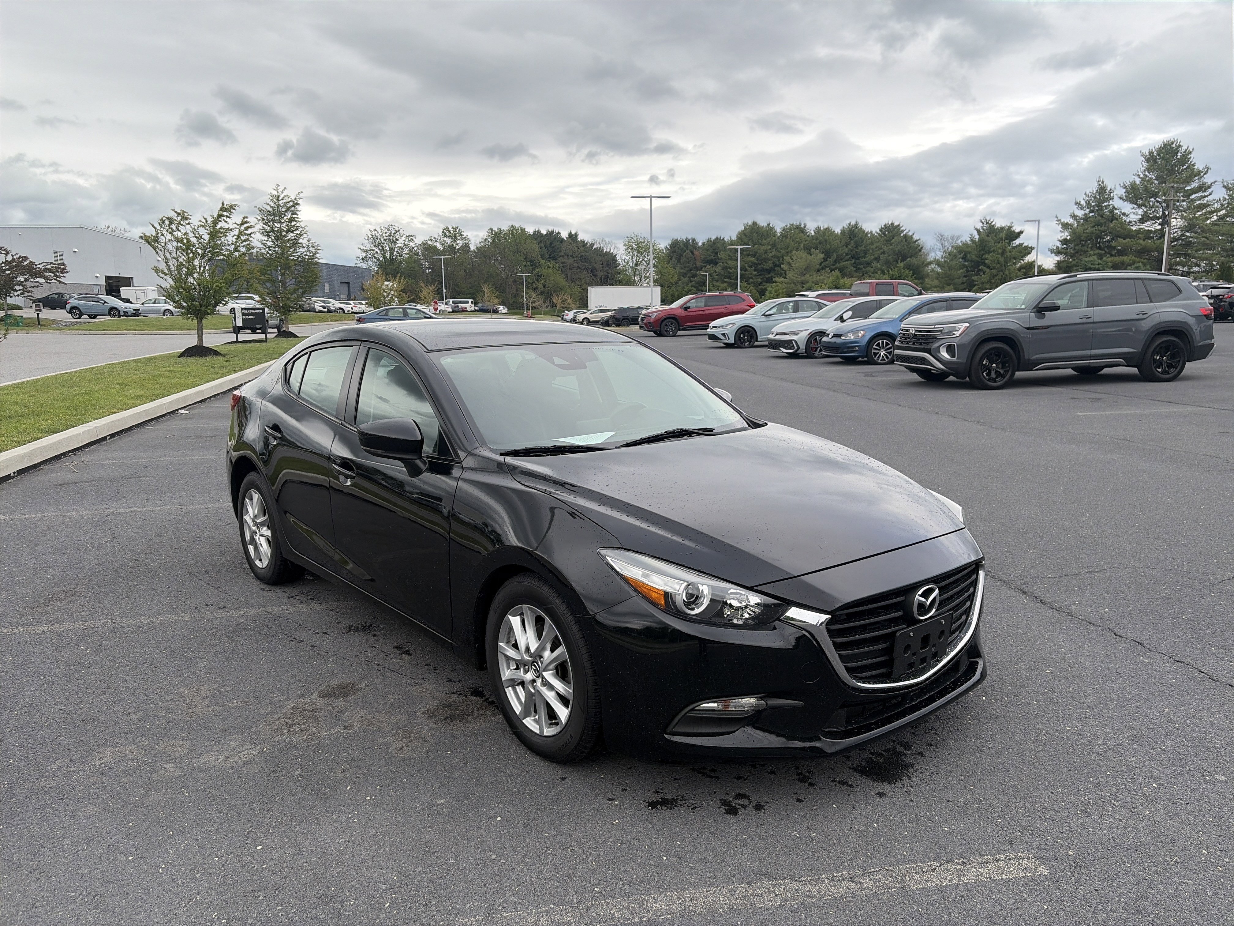 Used 2018 MAZDA MAZDA3 Sport w/ Preferred Equipment Package FWD image 3