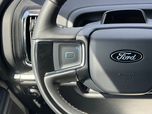 Used 2025 Ford Expedition Platinum w/ Stealth Performance Package AWD/4WD image 21