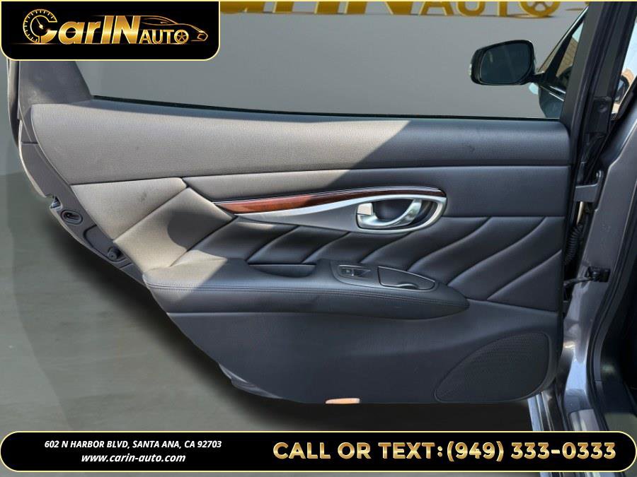 Used 2015 INFINITI Q70 L 3.7 RWD image 30