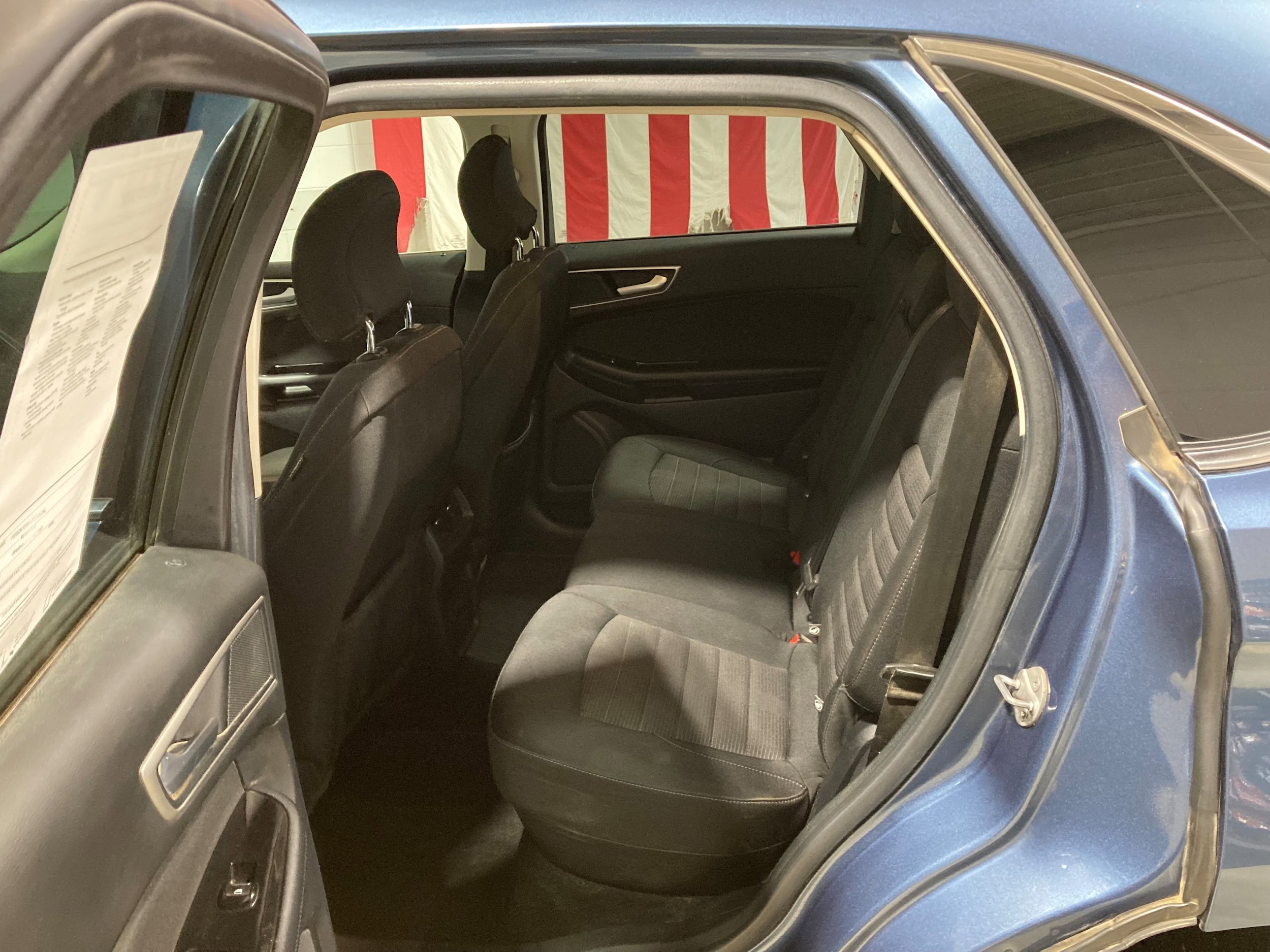 Used 2018 Ford Edge SEL w/ Class II Trailer Tow Package AWD/4WD image 15