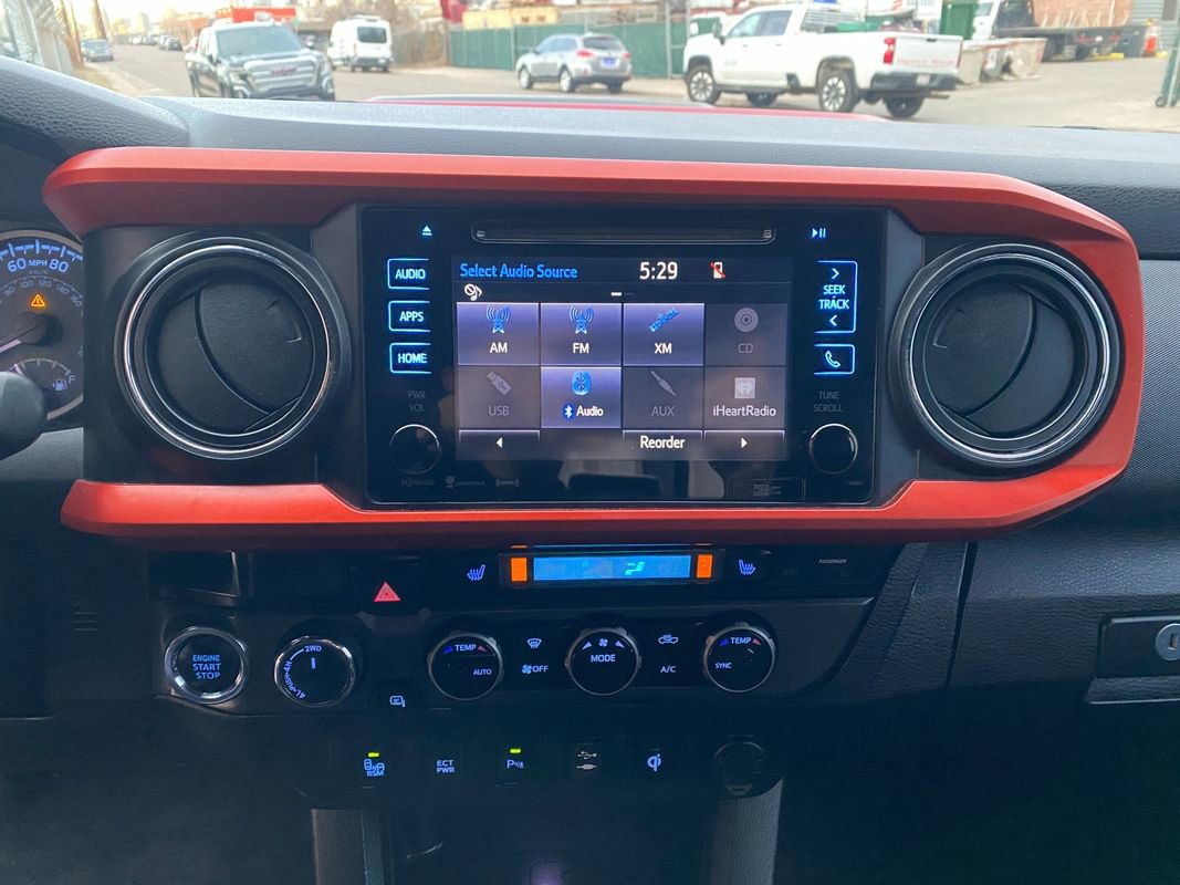 Used 2017 Toyota Tacoma TRD Pro image 18