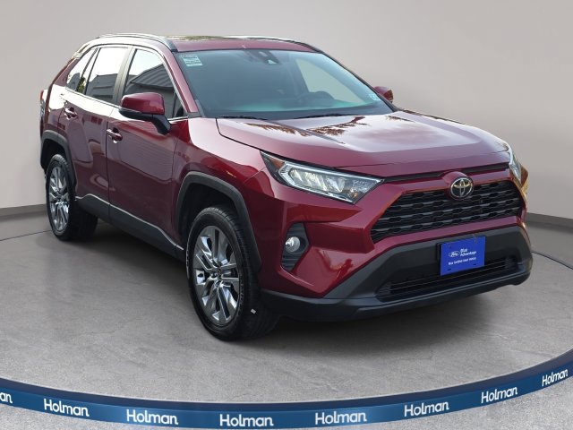 Certified 2021 Toyota RAV4 XLE Premium AWD/4WD image 3