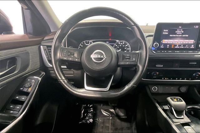 Used 2023 Nissan Rogue S AWD/4WD image 8