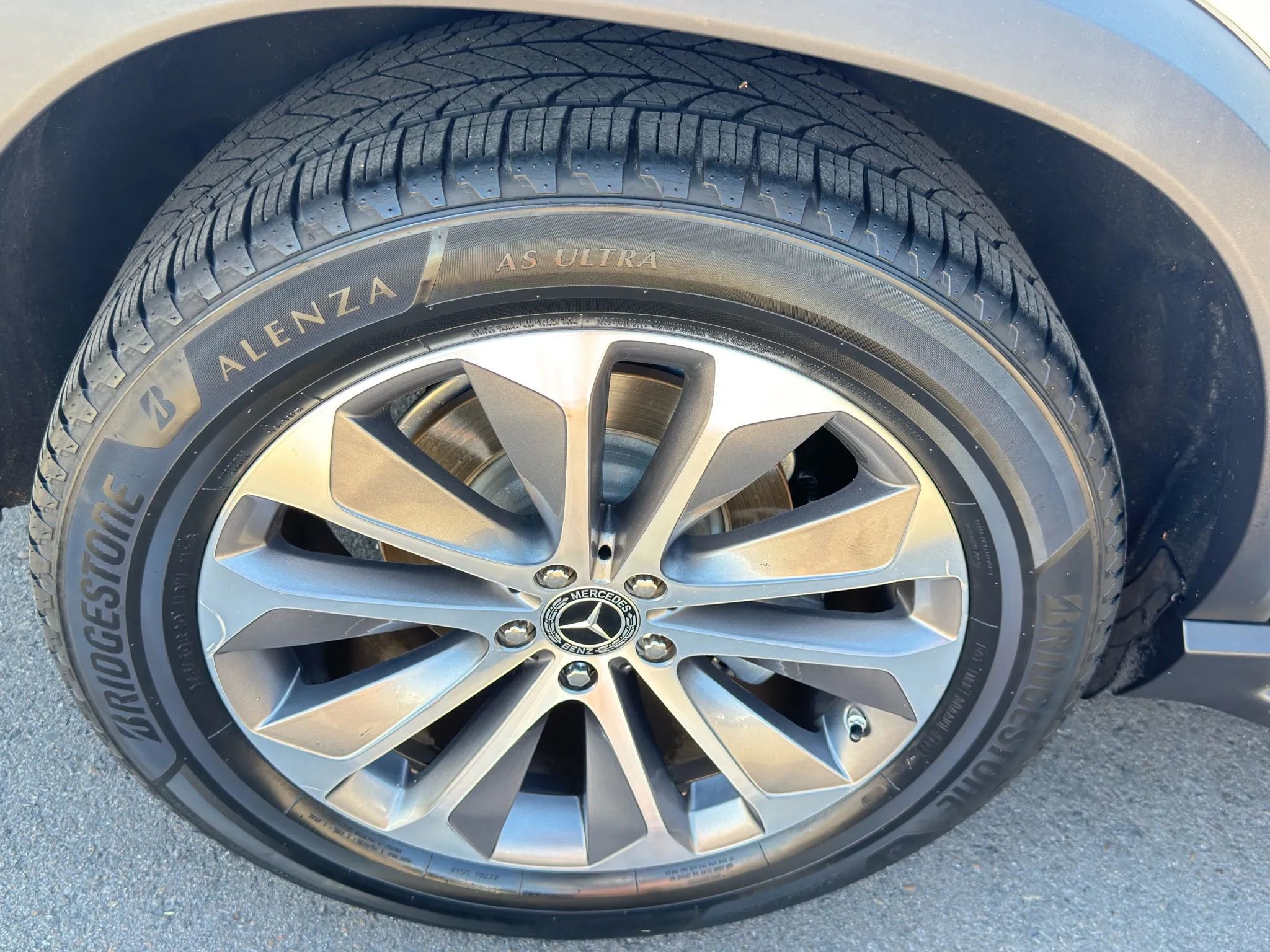 Used 2020 Mercedes-Benz GLE 350 4MATIC w/ Premium Package image 10