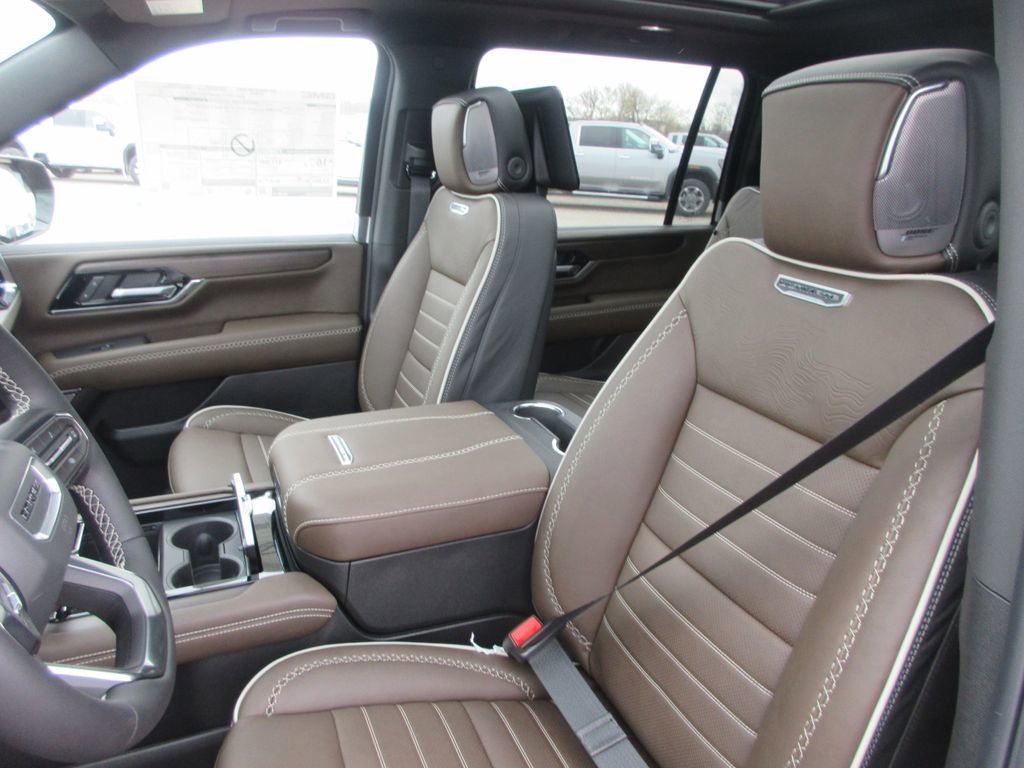 New 2026 GMC Yukon XL Denali Ultimate image 12