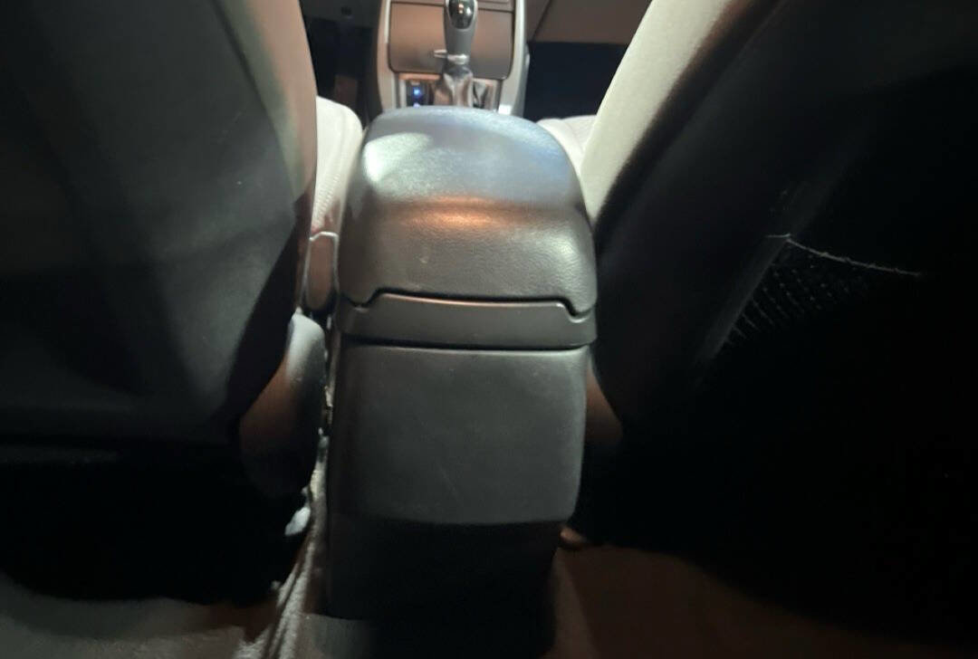 Used 2016 Hyundai Elantra SE w/ Option Group 02 image 17