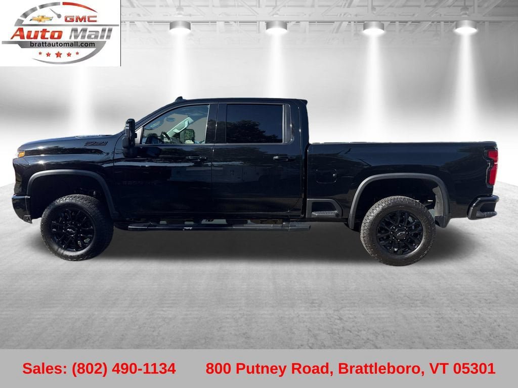 Used 2024 Chevrolet Silverado 3500 LTZ w/ LTZ Plus Package AWD/4WD image 2