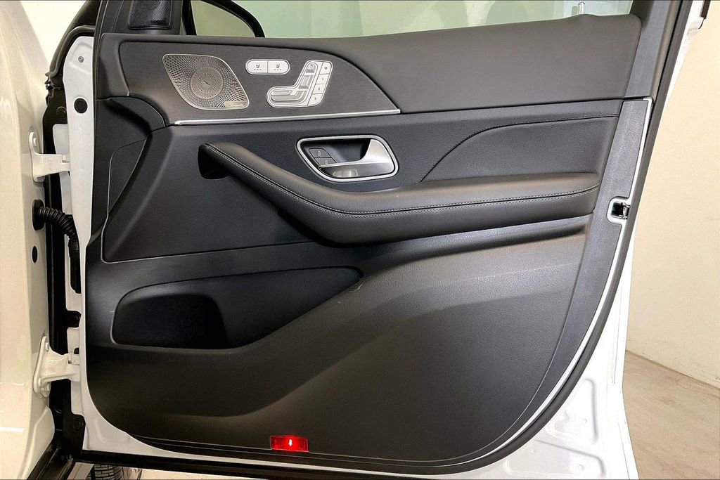 Used 2026 Mercedes-Benz GLS 450 GLS 450 image 22