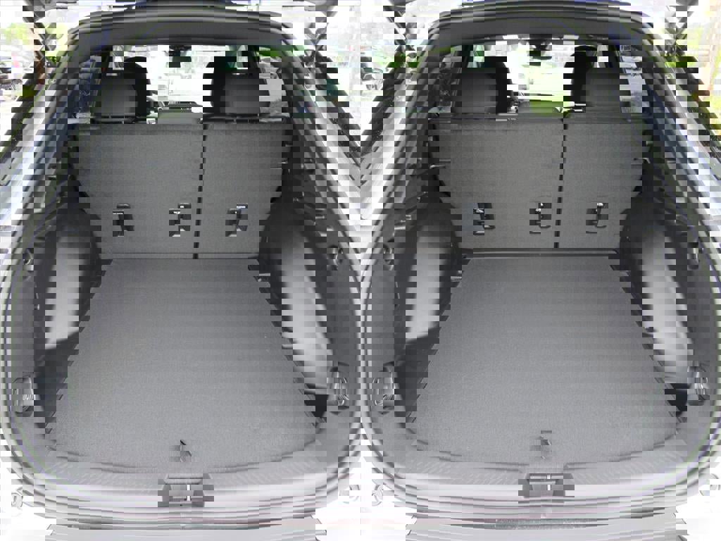 New 2026 Chevrolet Equinox EV LT image 28