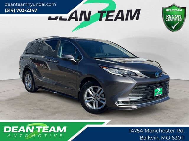 Used 2023 Toyota Sienna Limited FWD image 1