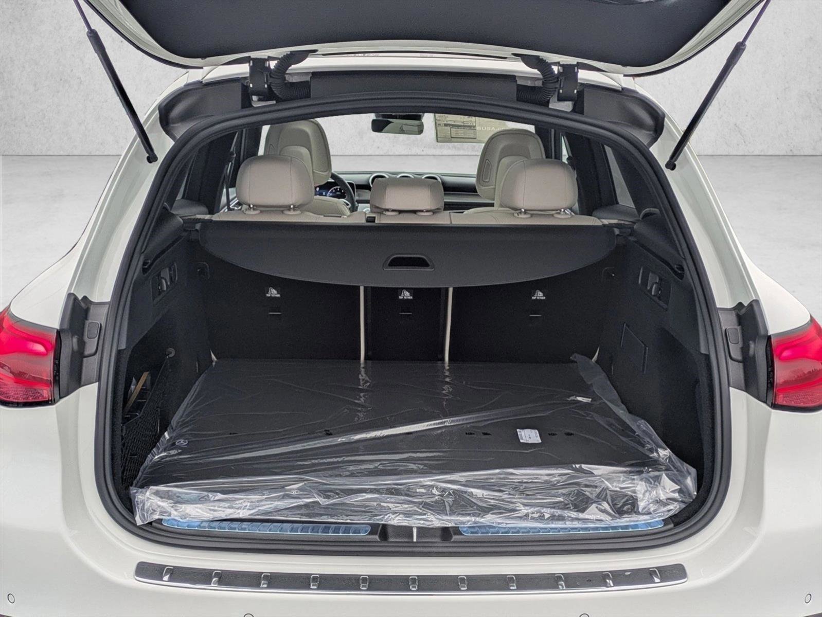 New 2026 Mercedes-Benz GLC 300 4MATIC image 6