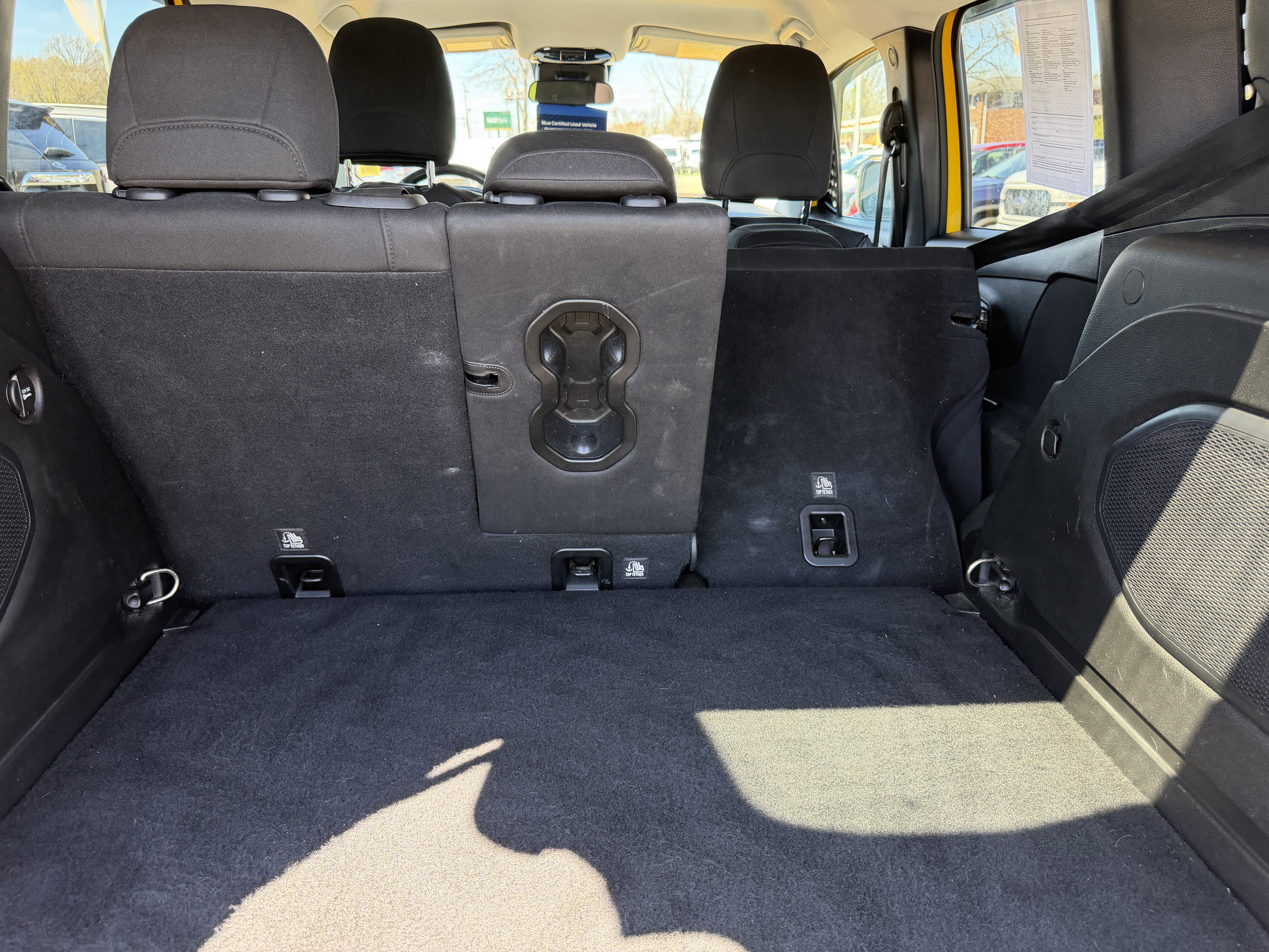 Used 2015 Jeep Renegade Latitude w/ Popular Equipment Group AWD/4WD image 14