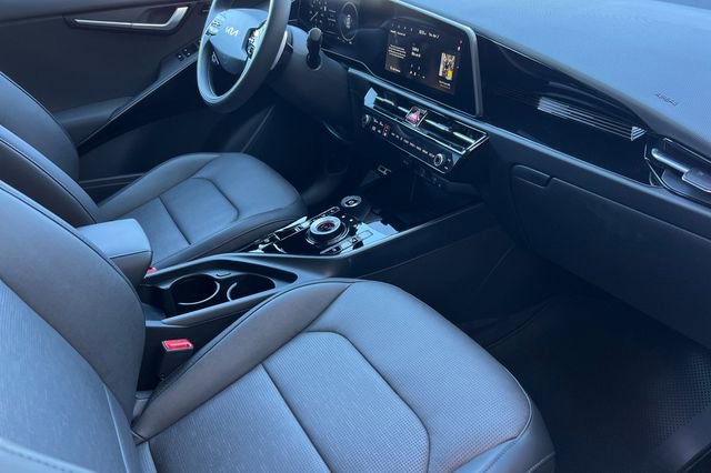 Used 2025 Kia Niro Wave image 21