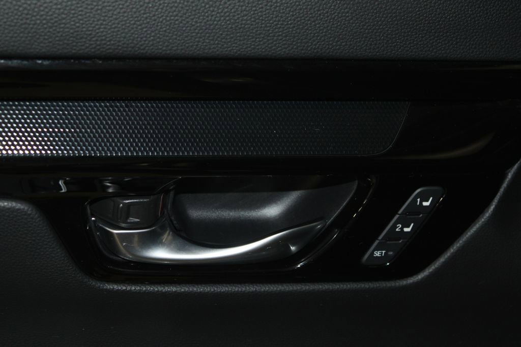 Used 2024 Honda CR-V EX-L image 8