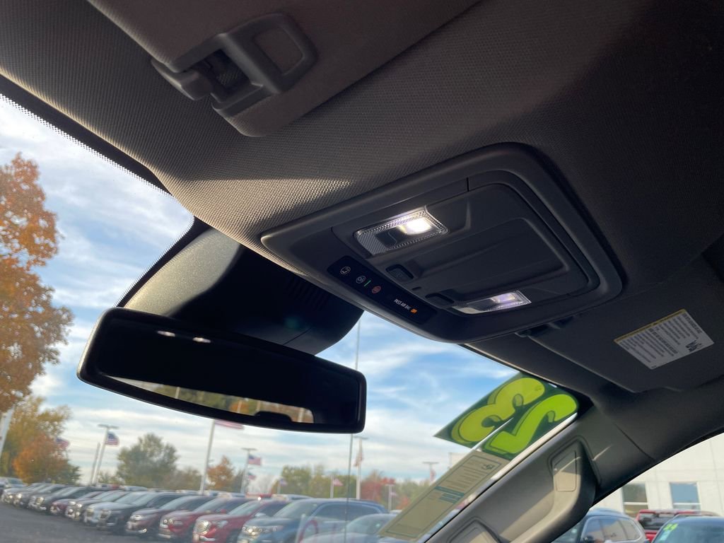 Used 2023 GMC Sierra 1500 SLT w/ SLT Convenience Package image 28