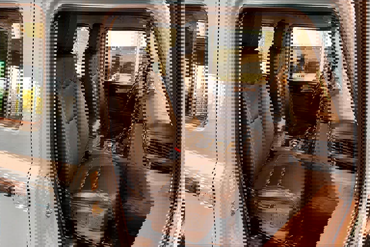 Used 2024 INEOS Grenadier image 9