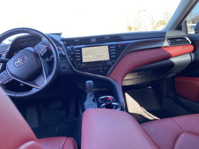 Used 2020 Toyota Camry XSE image 14