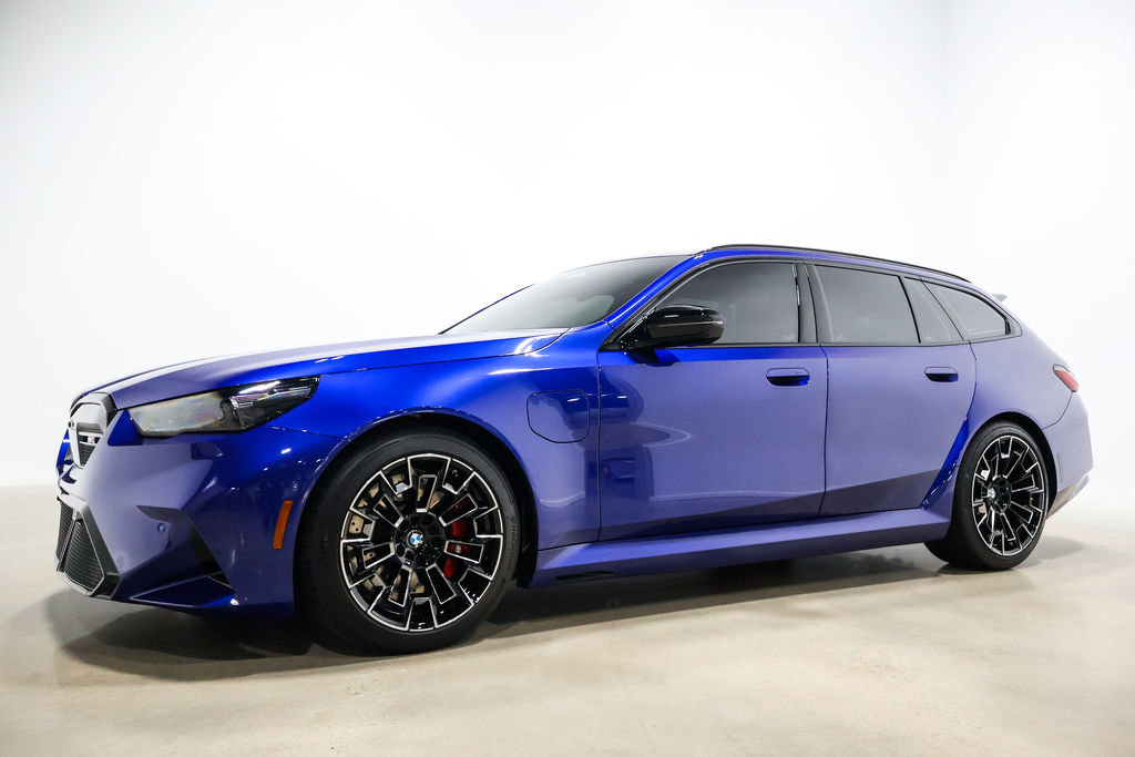 Used 2025 BMW M5 Touring image 12