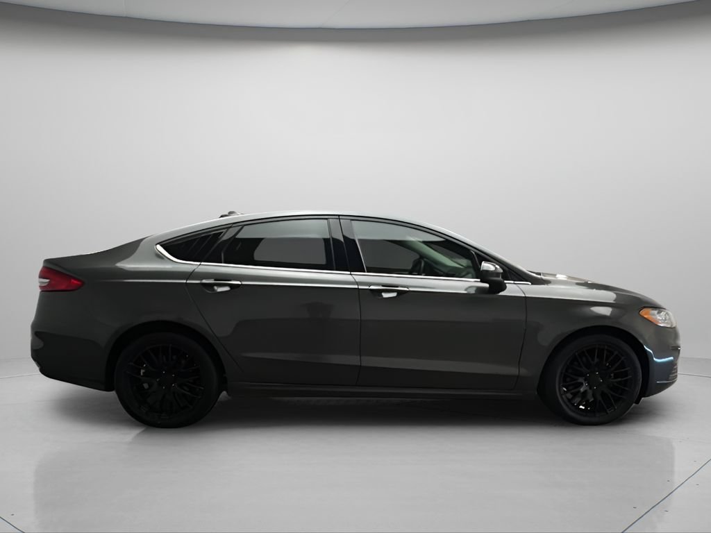 Used 2020 Ford Fusion SE AWD/4WD image 8