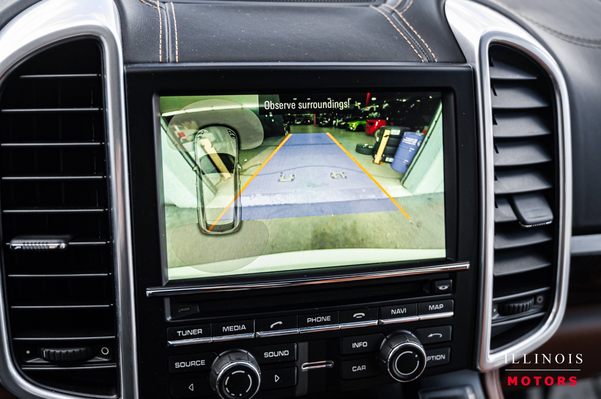 Used 2016 Porsche Cayenne S image 24