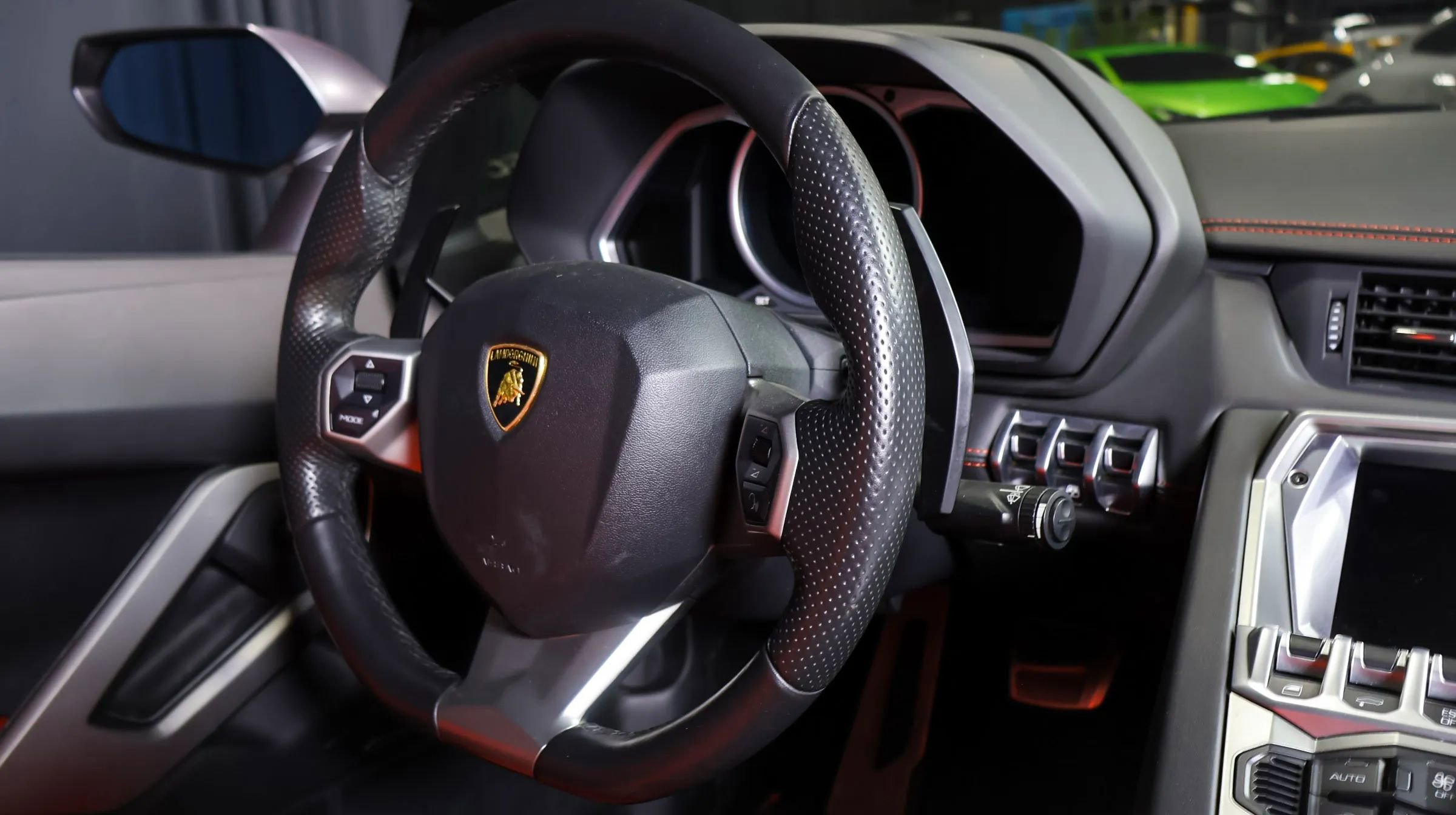 Used 2014 Lamborghini Aventador LP 700-4 image 22