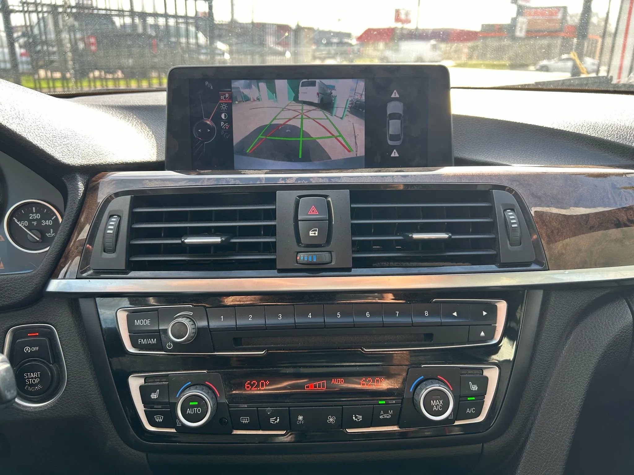 Used 2015 BMW 435i Coupe w/ Technology Package image 19