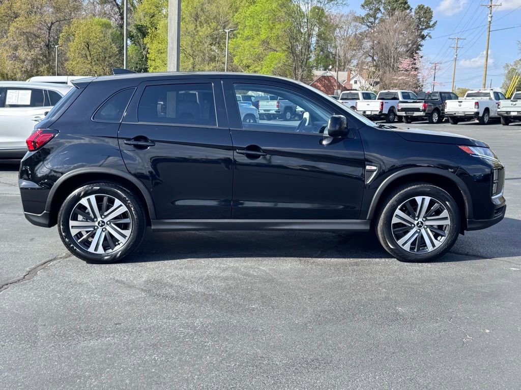 Used 2025 Mitsubishi Outlander Sport ES image 4