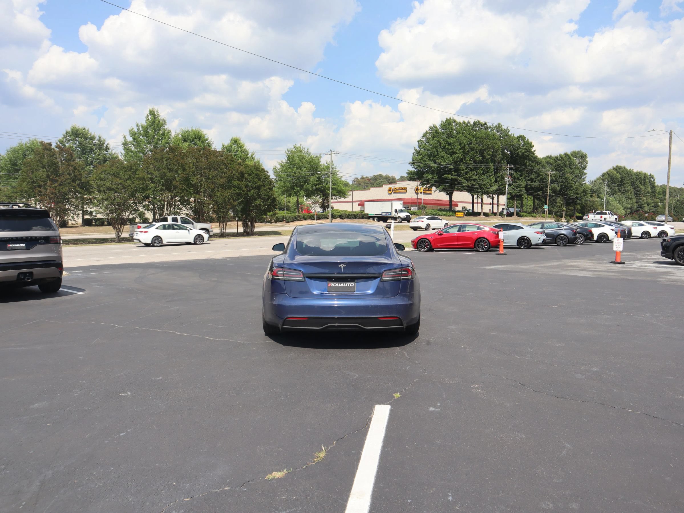 Used 2023 Tesla Model S Standard Range AWD/4WD image 14