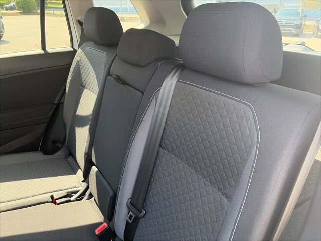 Used 2021 Volkswagen Tiguan S AWD/4WD image 12