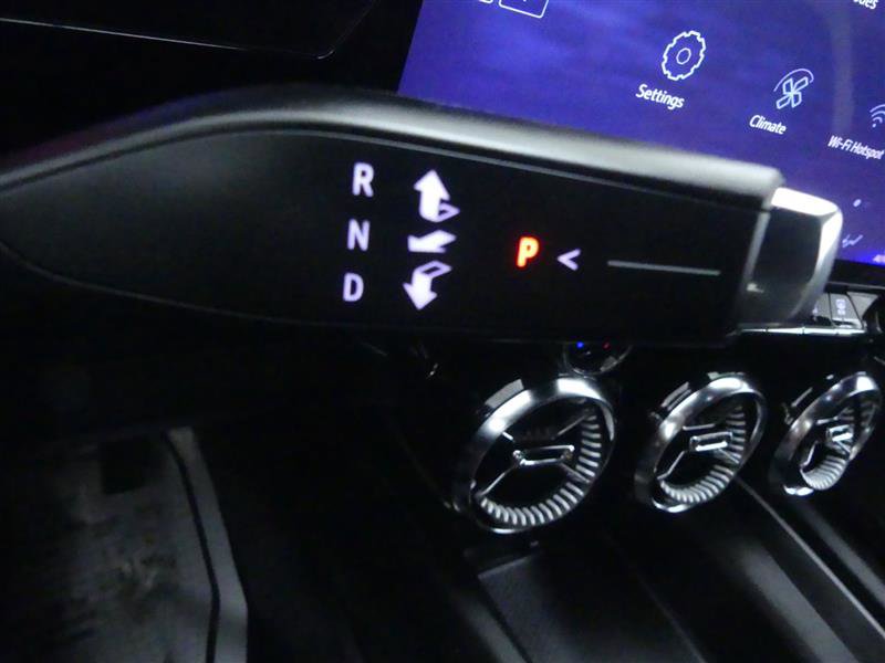 Used 2025 Chevrolet Blazer EV LT image 19