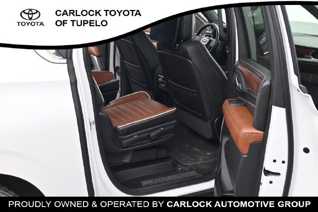 Used 2024 GMC Yukon XL Denali Ultimate AWD/4WD image 45