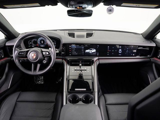 Certified 2025 Porsche Panamera 4 image 20