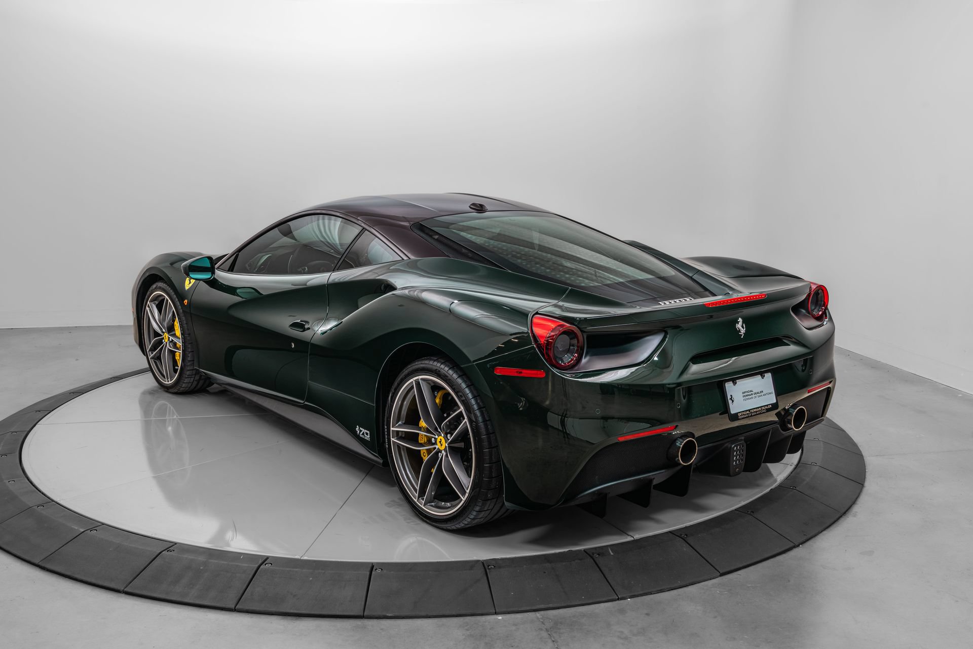 Certified 2018 Ferrari 488 GTB RWD image 13