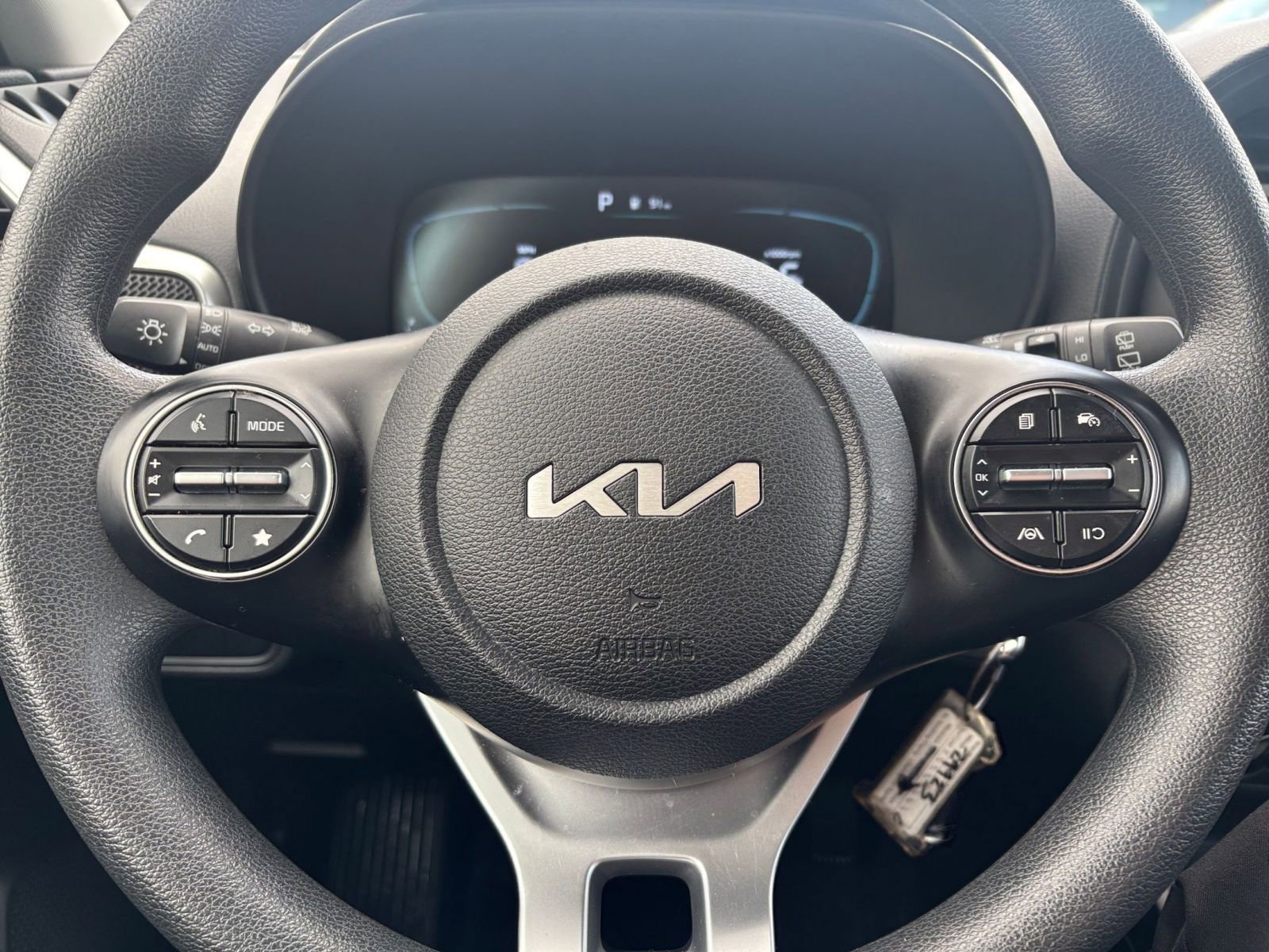 Used 2025 Kia Soul LX w/ LX Technology Package image 13