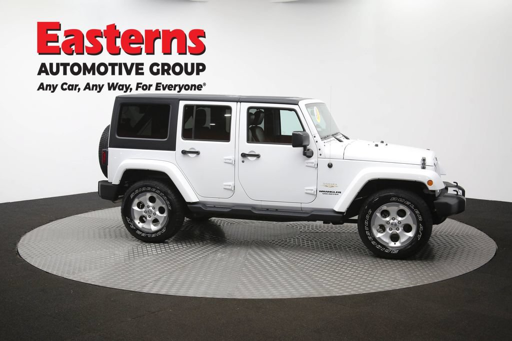 Used 2015 Jeep Wrangler Unlimited Sahara w/ Connectivity Group AWD/4WD image 47