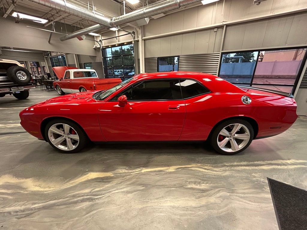 Used 2009 Dodge Challenger SRT8 RWD image 33
