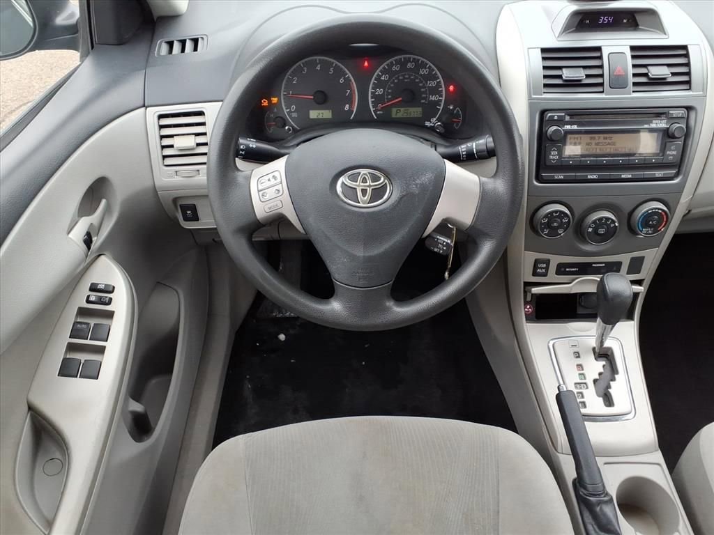 Used 2012 Toyota Corolla image 12